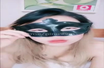 Sex 50 gạ địt bạn gái của em trai lần đầu xếp hình với bạn cũ trong lớp học